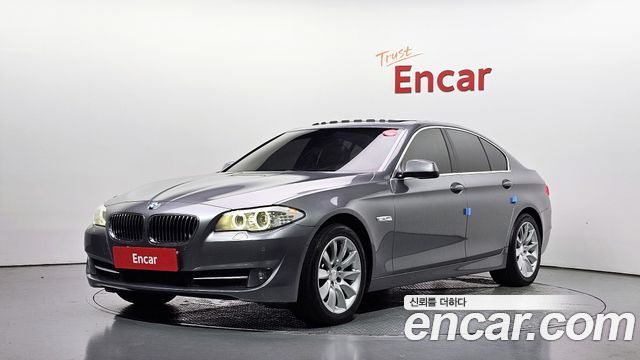 BMW 5-Series 2012 — photo 1