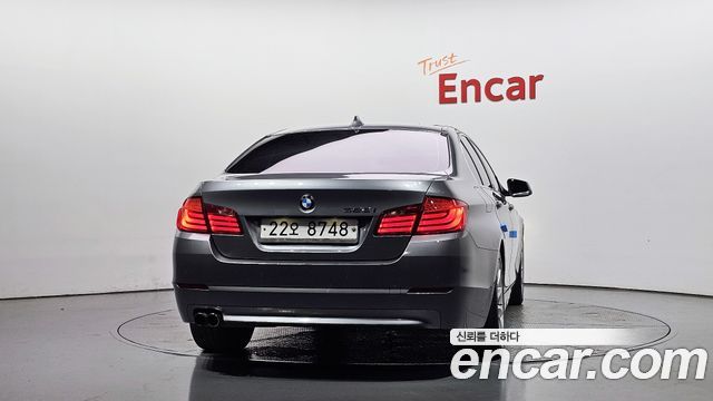 BMW 5-Series 2012 — photo 4