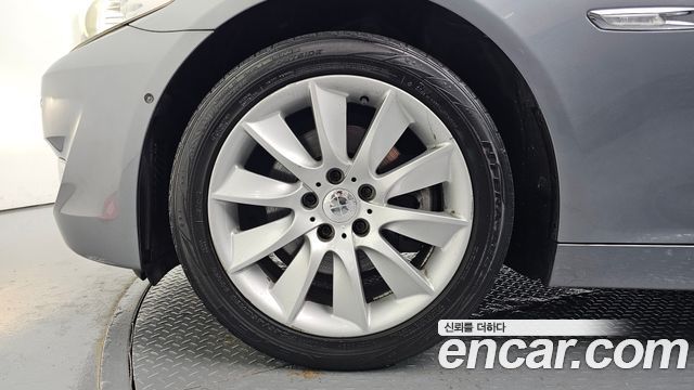 BMW 5-Series 2012 — photo 5