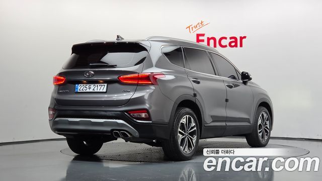Hyundai Santafe 2019 — photo 2