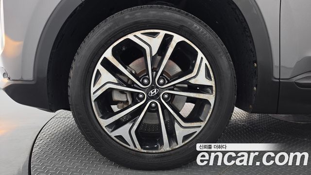 Hyundai Santafe 2019 — photo 5