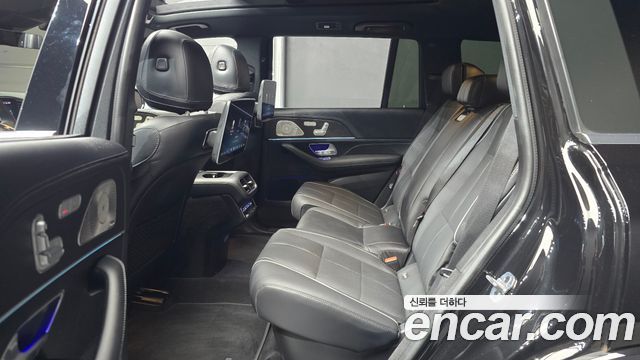 Mercedes-Benz GLS-Class 2024 — photo 18