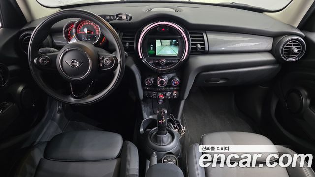 Mini Cooper 2020 — photo 10