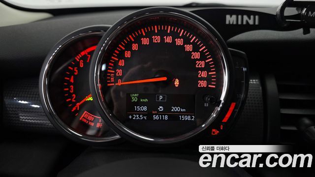 Mini Cooper 2020 — photo 11