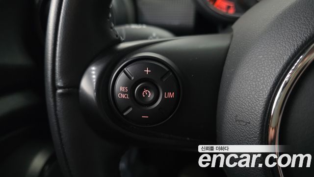 Mini Cooper 2020 — photo 24