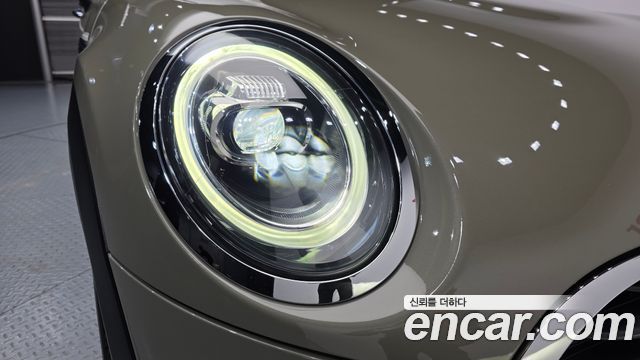Mini Cooper 2020 — photo 8