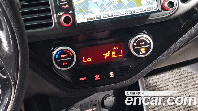 Kia morning 2015 — photo 13