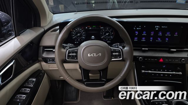 Kia Canival 2022 — photo 13