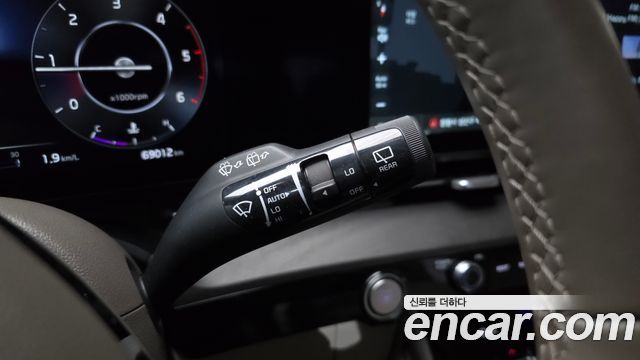 Kia Canival 2022 — photo 16