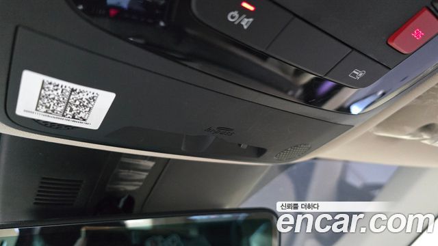 Kia Canival 2022 — photo 19