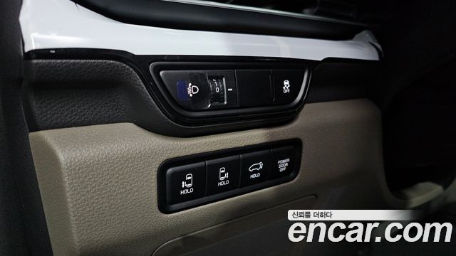 Kia Canival 2027 — photo 18