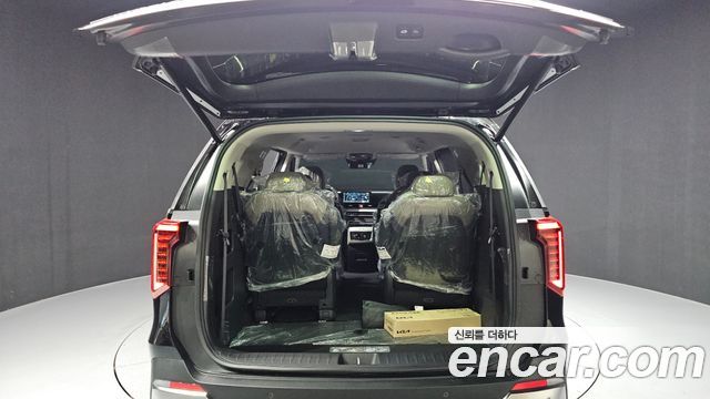 Kia Canival 2027 — photo 20