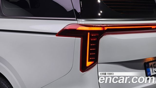 Kia Canival 2025 — photo 9