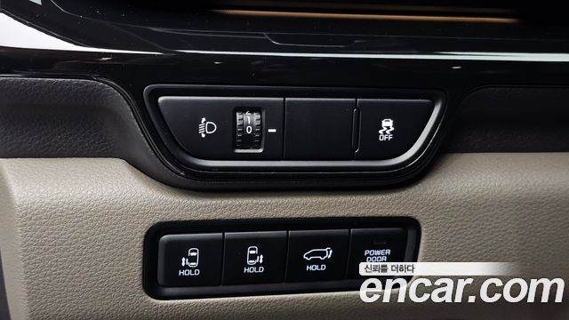 Kia Canival 2025 — photo 28