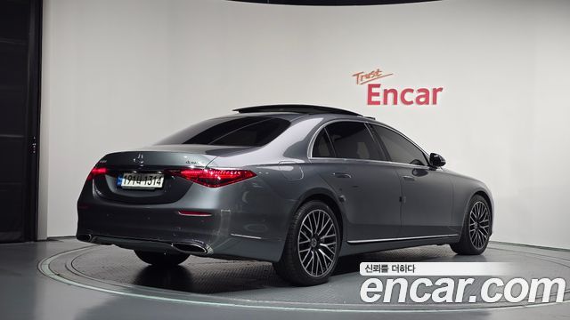 Mercedes-Benz S-Class 2022 — photo 2