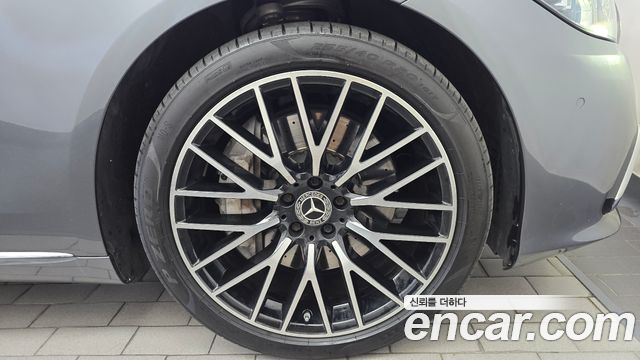 Mercedes-Benz S-Class 2022 — photo 7