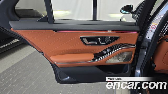 Mercedes-Benz S-Class 2022 — photo 15