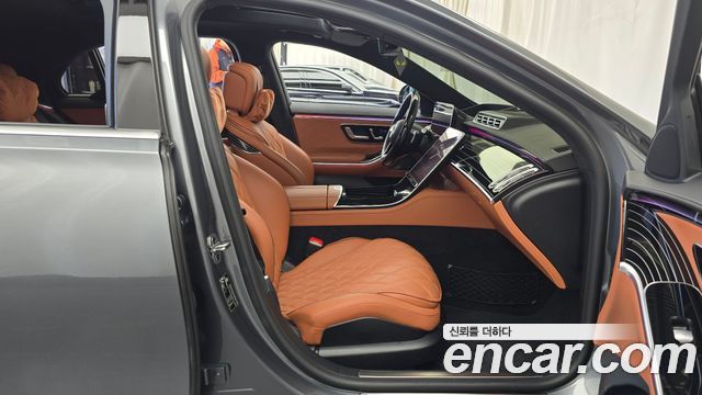 Mercedes-Benz S-Class 2022 — photo 16