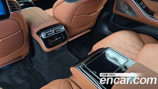 Mercedes-Benz S-Class 2022 — photo 29