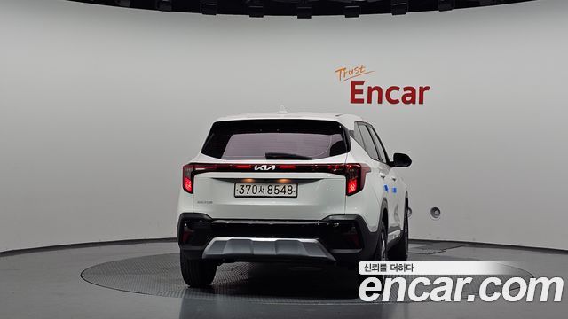 Kia Seltos 2023 — photo 4