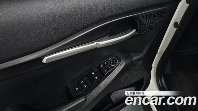 Kia Seltos 2023 — photo 29