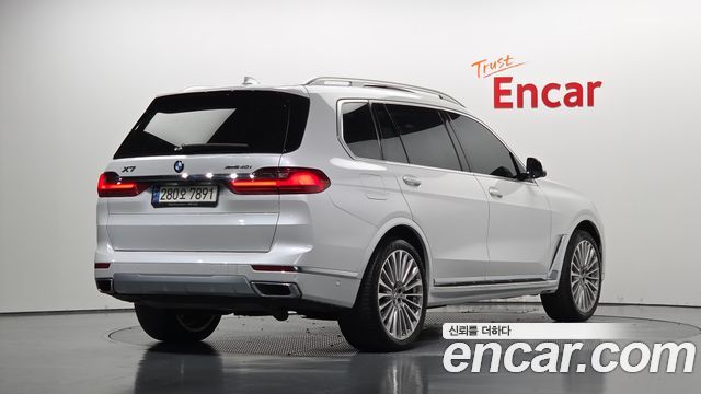 BMW X7 2021 — photo 2