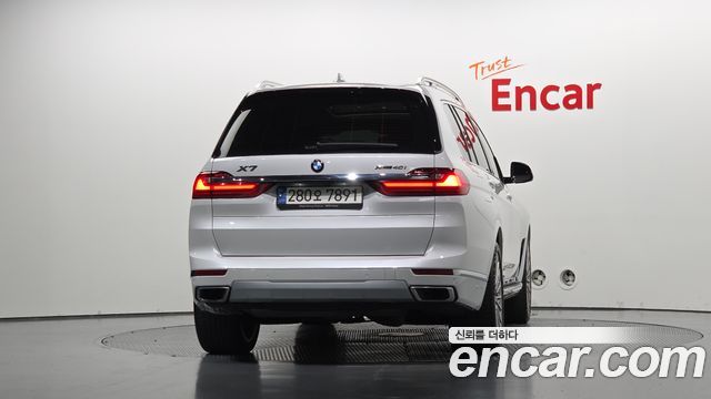BMW X7 2021 — photo 4