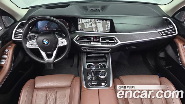 BMW X7 2021 — photo 10