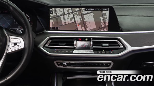 BMW X7 2021 — photo 21