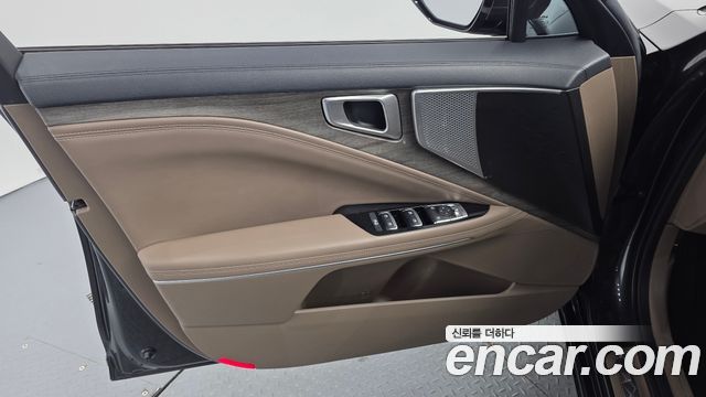 Kia K8 2022 — photo 14