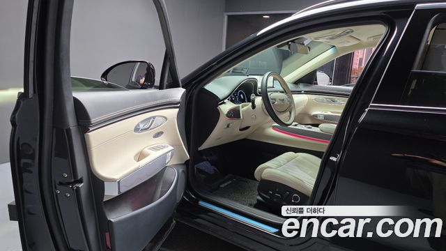 Genesis GV70 2024 — photo 13