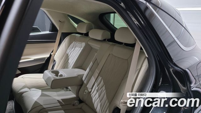 Genesis GV70 2024 — photo 18