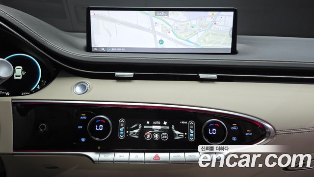 Genesis GV70 2024 — photo 19