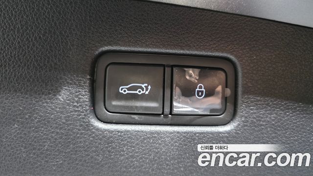 Genesis GV70 2024 — photo 22