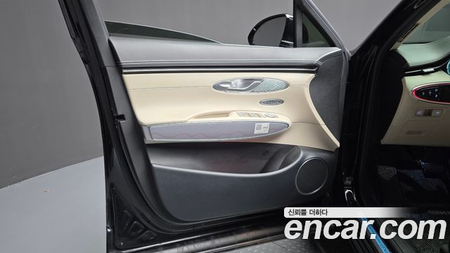 Genesis GV70 2024 — photo 14