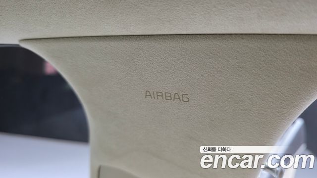 Genesis GV70 2024 — photo 29