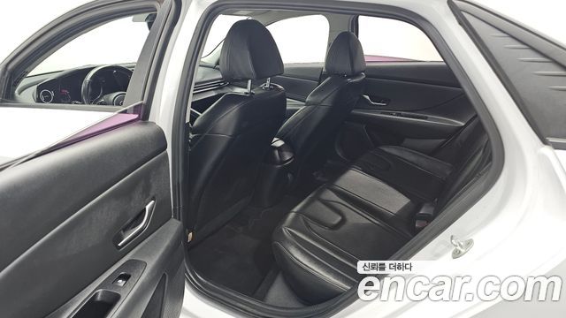 Hyundai AVANTE 2021 — photo 18