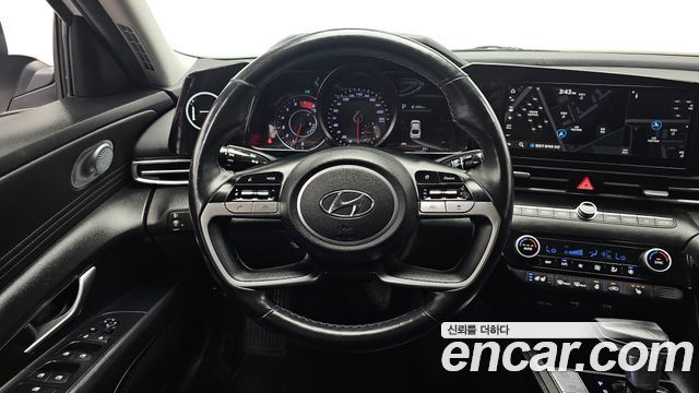Hyundai AVANTE 2021 — photo 19