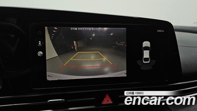 Hyundai AVANTE 2021 — photo 21