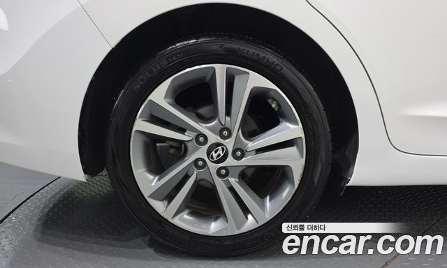 Hyundai AVANTE 2016 — photo 5