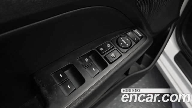 Hyundai AVANTE 2016 — photo 27
