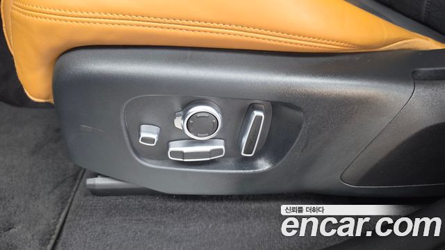 Land Rover Range Rover Sport 2019 — photo 33