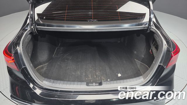 Kia K3 2019 — photo 26