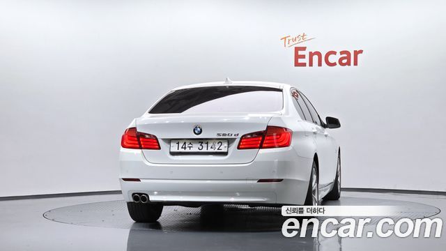 BMW 5-Series 2013 — photo 4