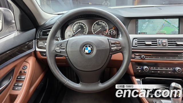 BMW 5-Series 2013 — photo 19