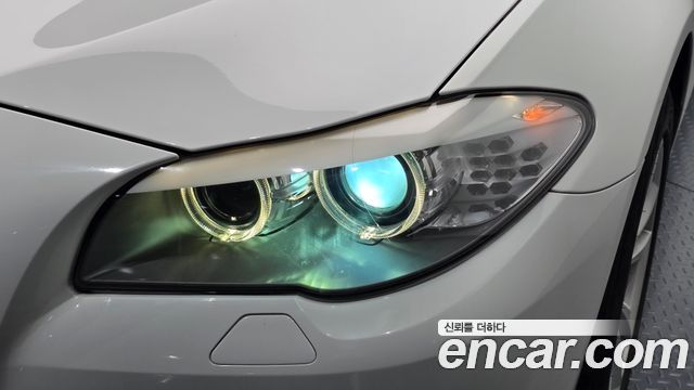 BMW 5-Series 2013 — photo 8