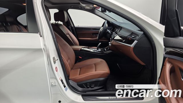 BMW 5-Series 2013 — photo 16