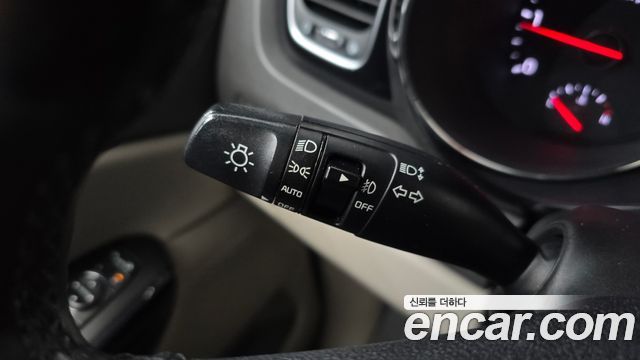 Kia Canival 2017 — photo 22