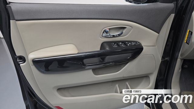Kia Canival 2017 — photo 14