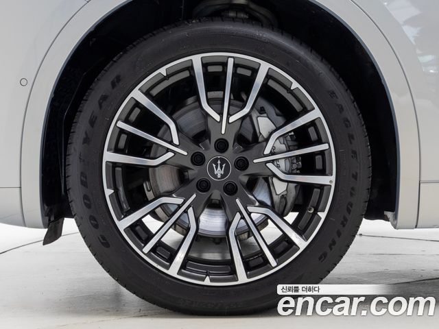 Maserati Grecale 2024 — photo 5